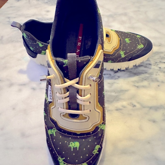 Prada shoes size US 8, Eu40. - Picture 9 of 10